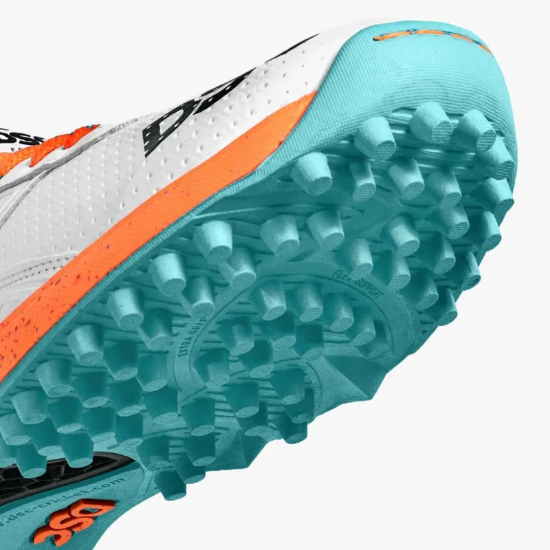 DSC Jaffa 22 Cricket Shoes