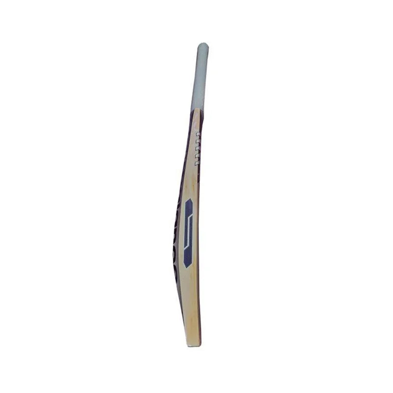 New Balance DC 700 PRO Cricket Bat