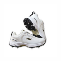 SS Pro 9000 Cricket Shoes