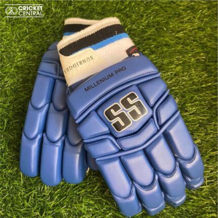 Blue SS millenium Pro batting gloves